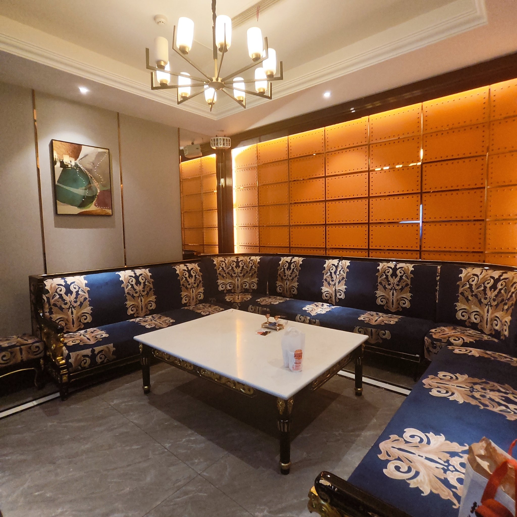 平凉商务ktv尽享商务娱乐-崇信县ktv预订